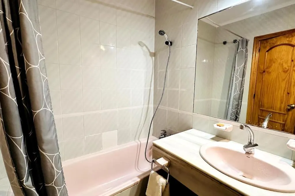 Almerimar Seaside Flat إل خيذو 0*,